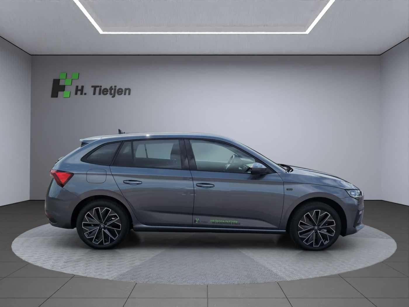SKODA SCALA • Combi