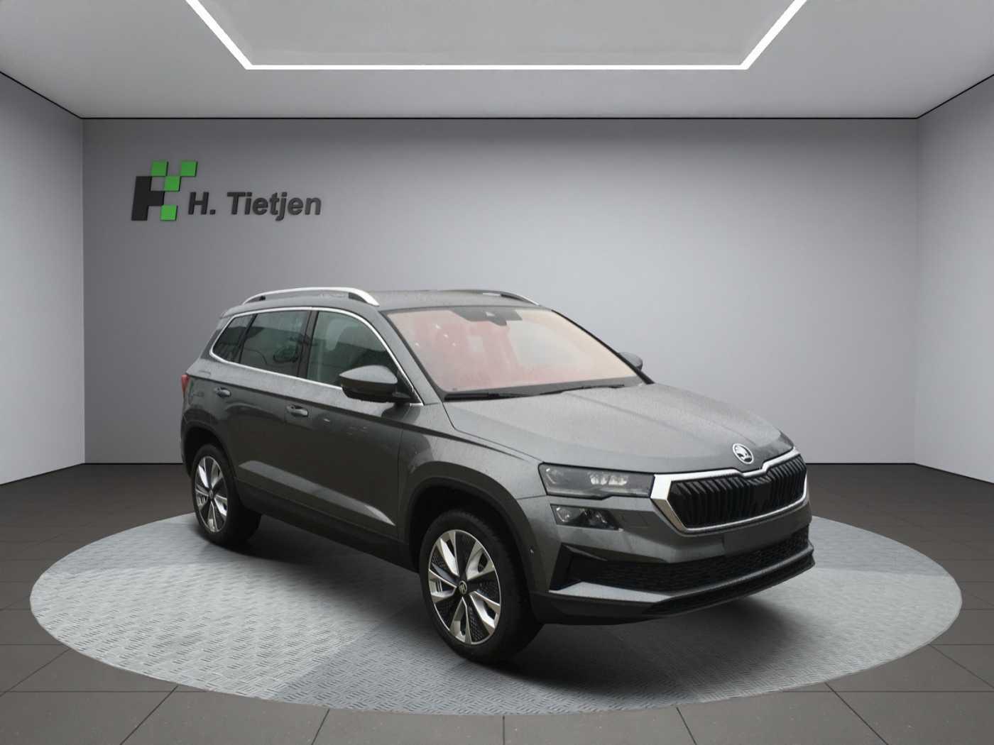 SKODA KAROQ • SUV