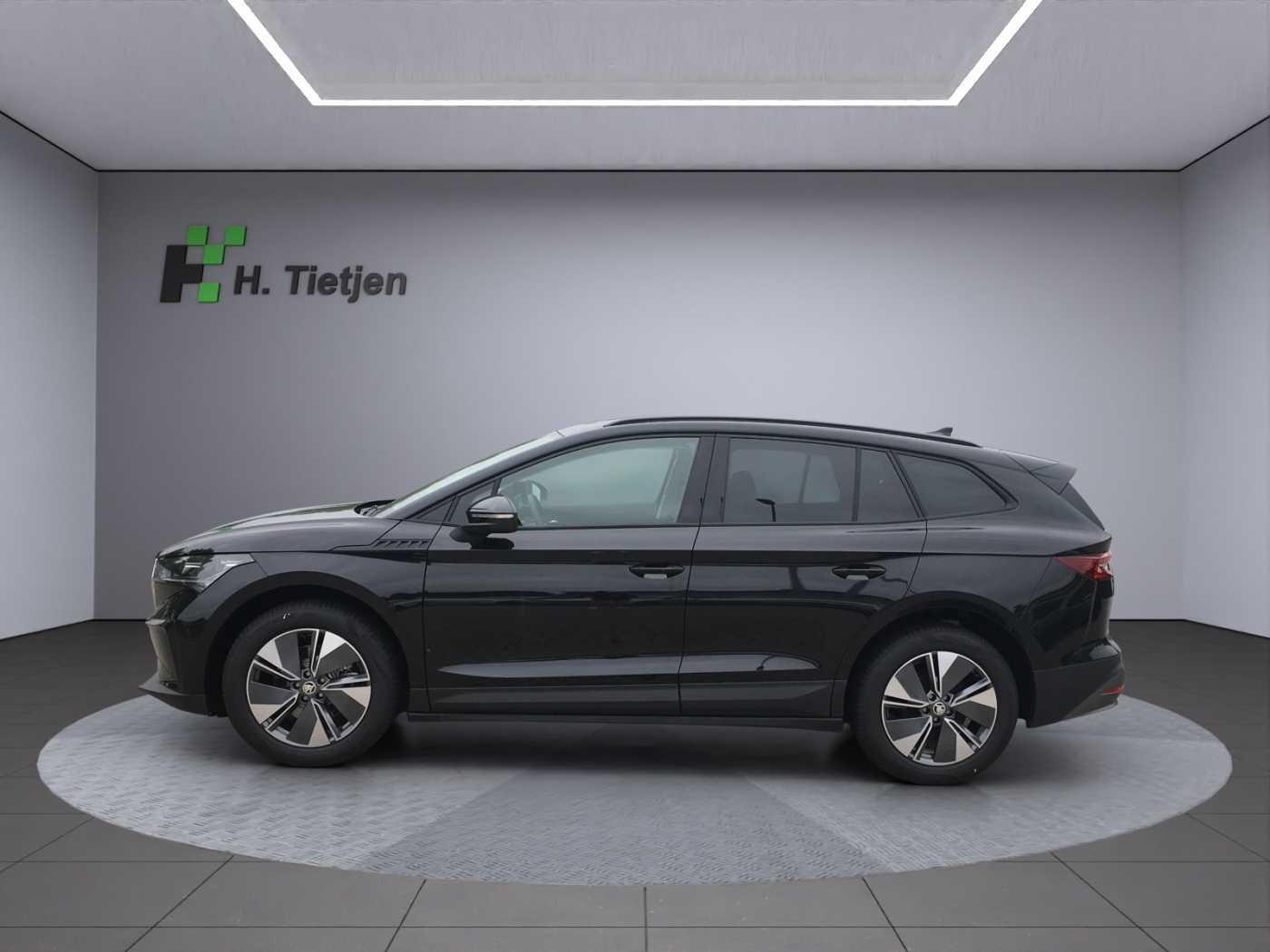 SKODA ENYAQ • SUV