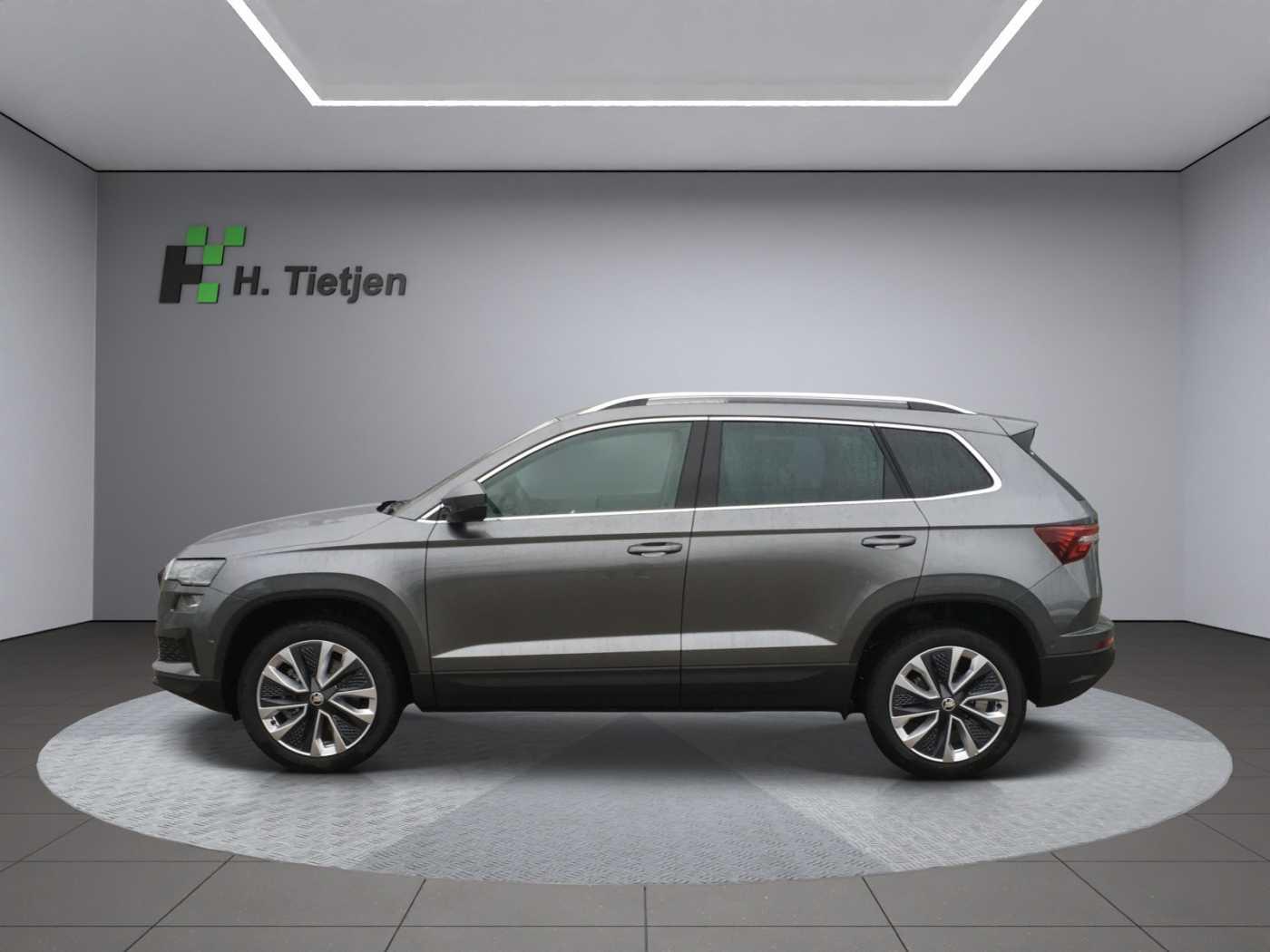 SKODA KAROQ • SUV