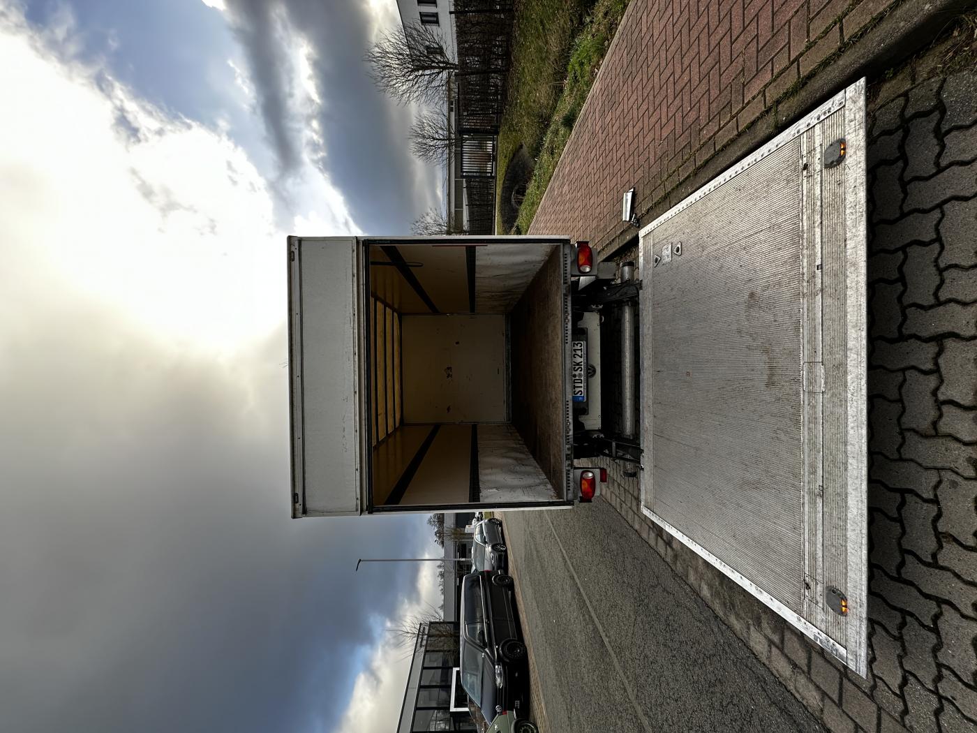 VW CRAFTER • LKW geschl. Kasten