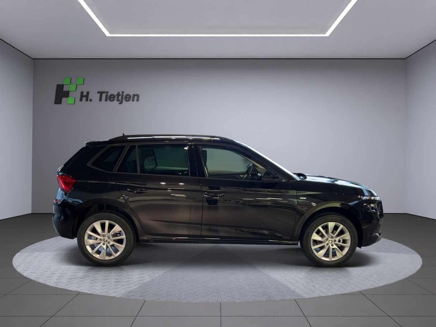 SKODA KAMIQ • SUV