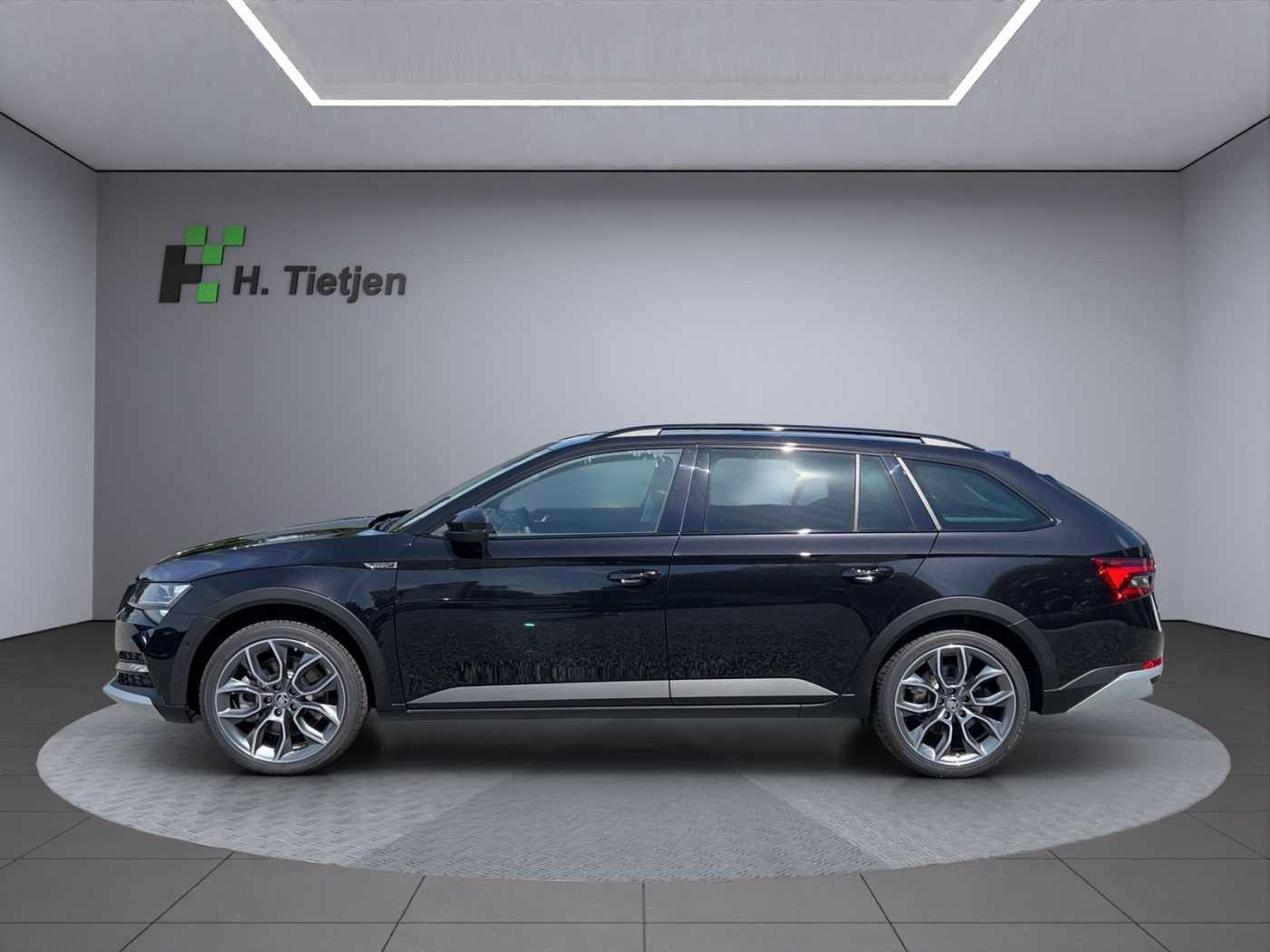 SKODA SUPERB • Combi