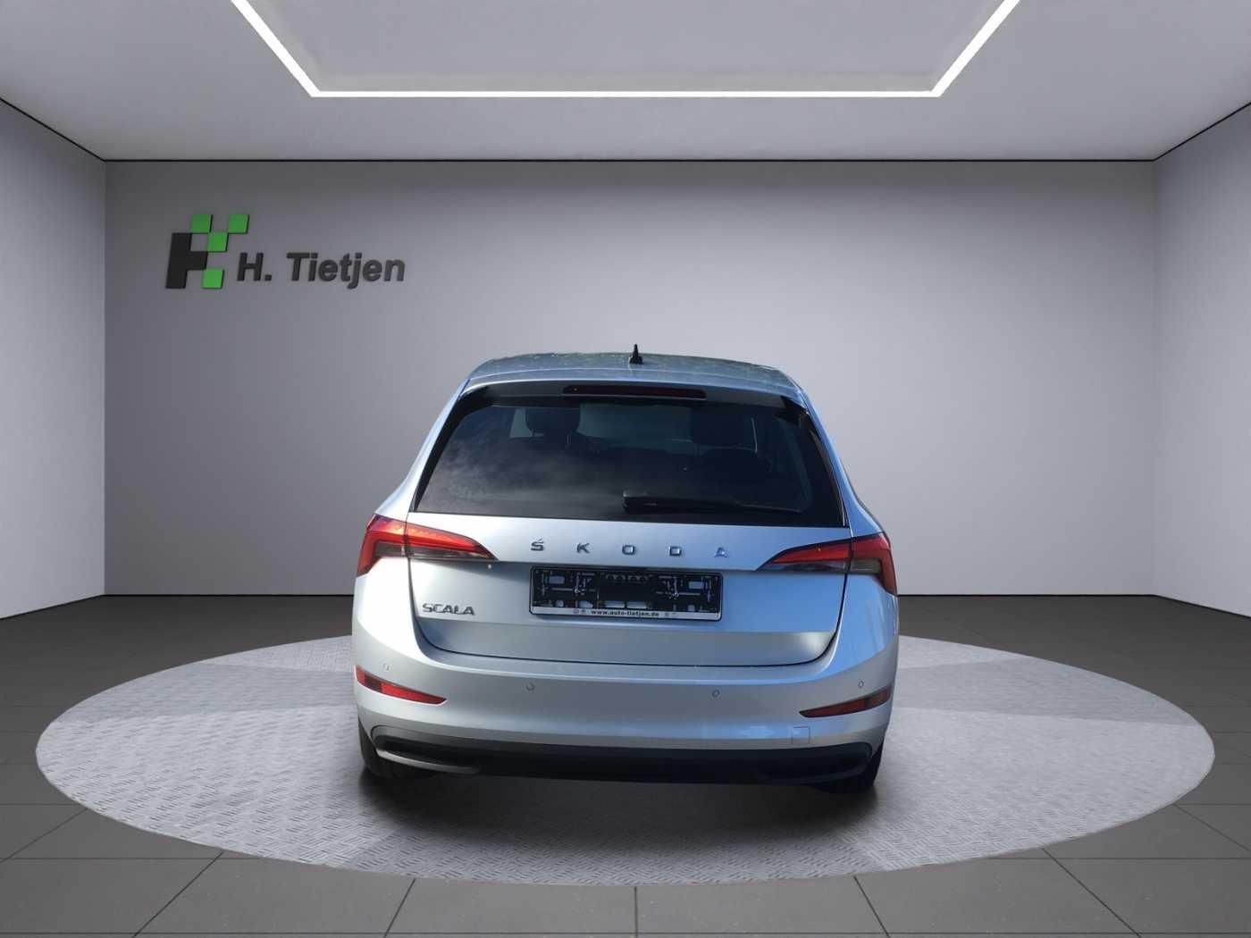 SKODA SCALA • Combi